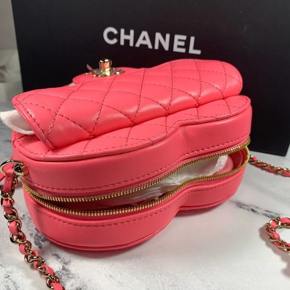 Chanel Pink Heart Bag 22S CC In Love Leather Crossbody bag NEW Authentic - Picture 6 of 15